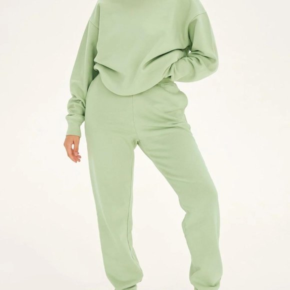 Girlfriend Collective Limited Edition Sweatsuits *SOLD OUT ON WEBSITE - Picture 2 of 9